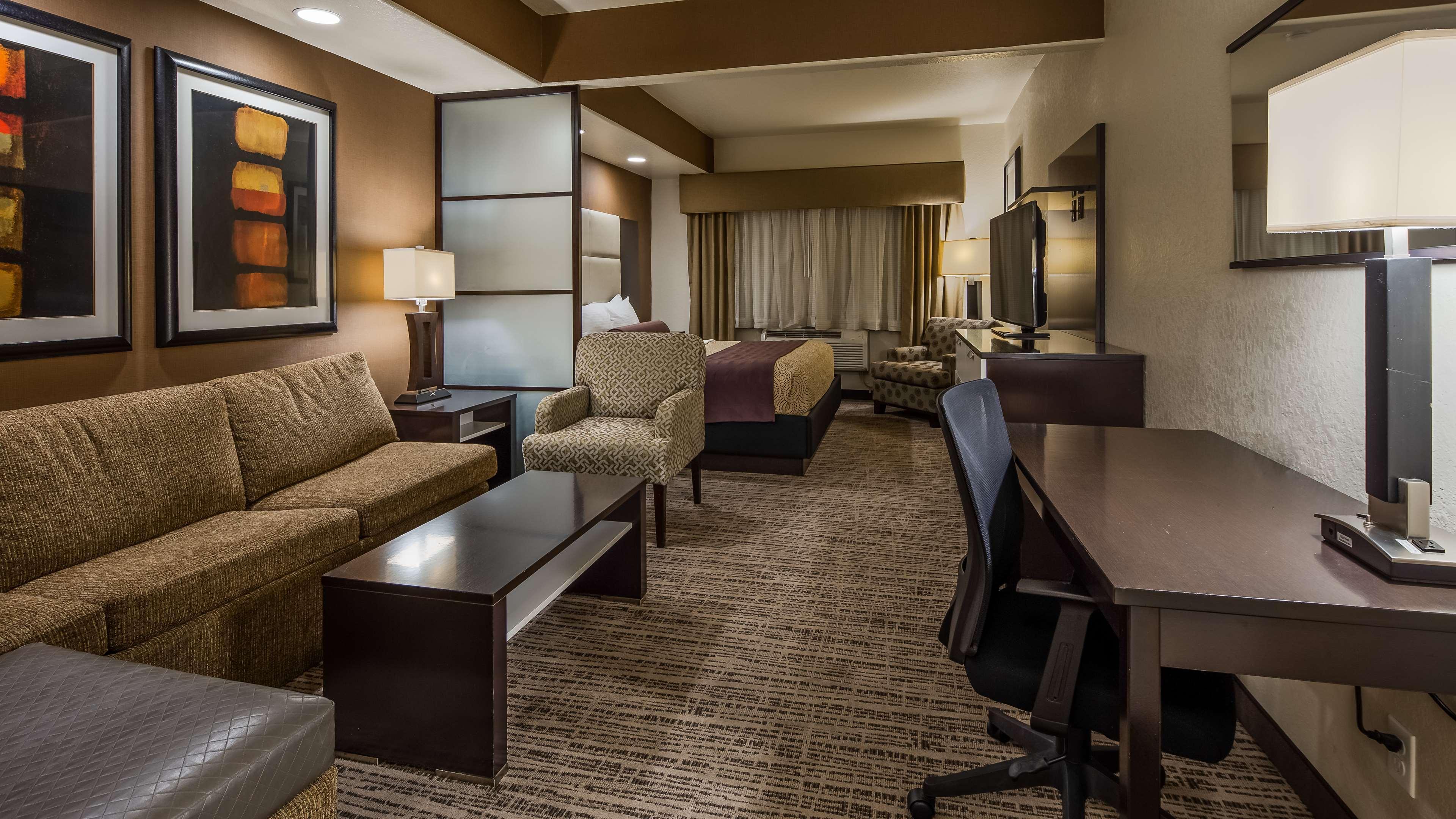 Best Western Plus Lackland Hotel And Suites. San Antonio Exterior photo
