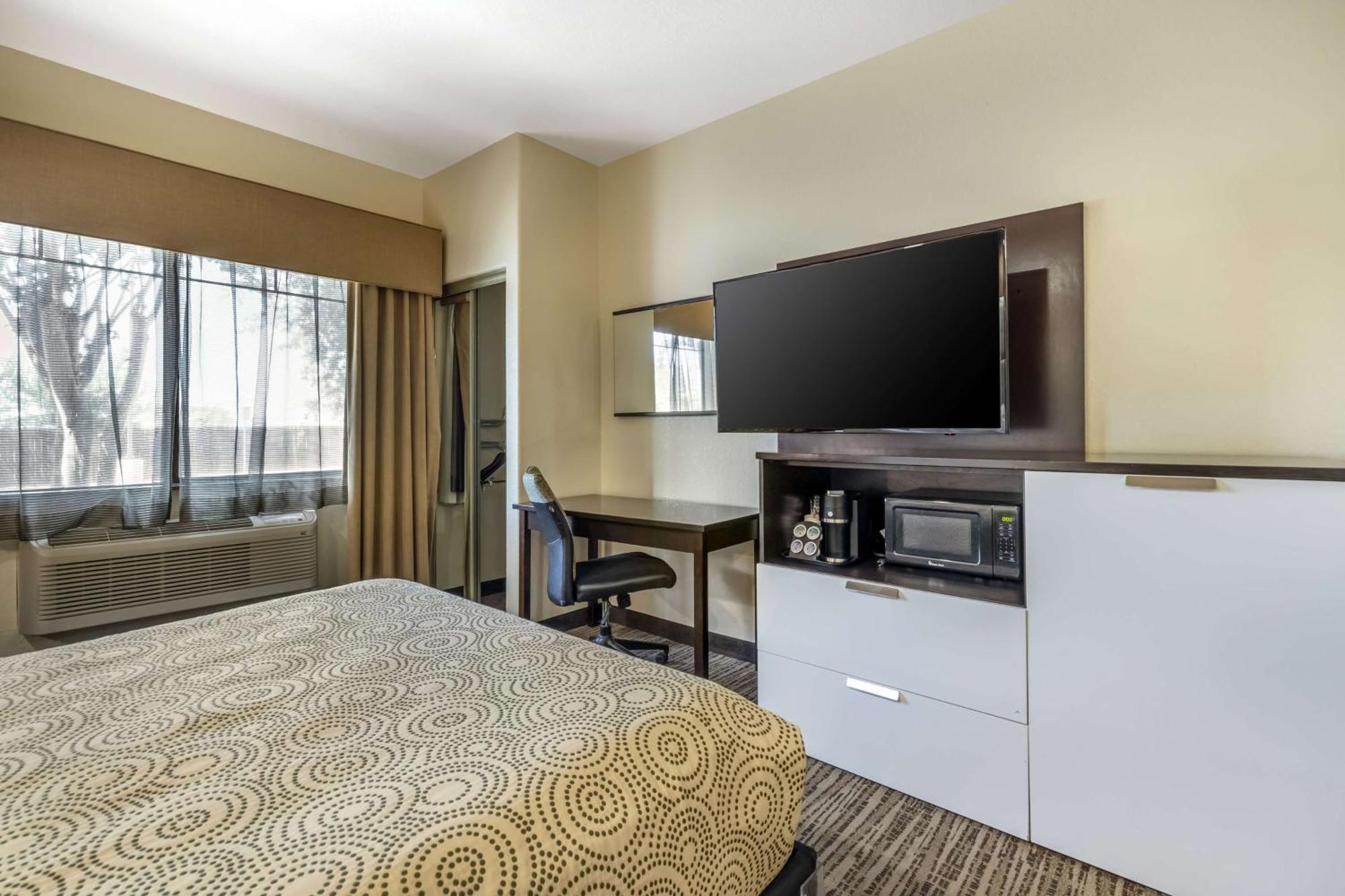 Best Western Plus Lackland Hotel And Suites. San Antonio Exterior photo