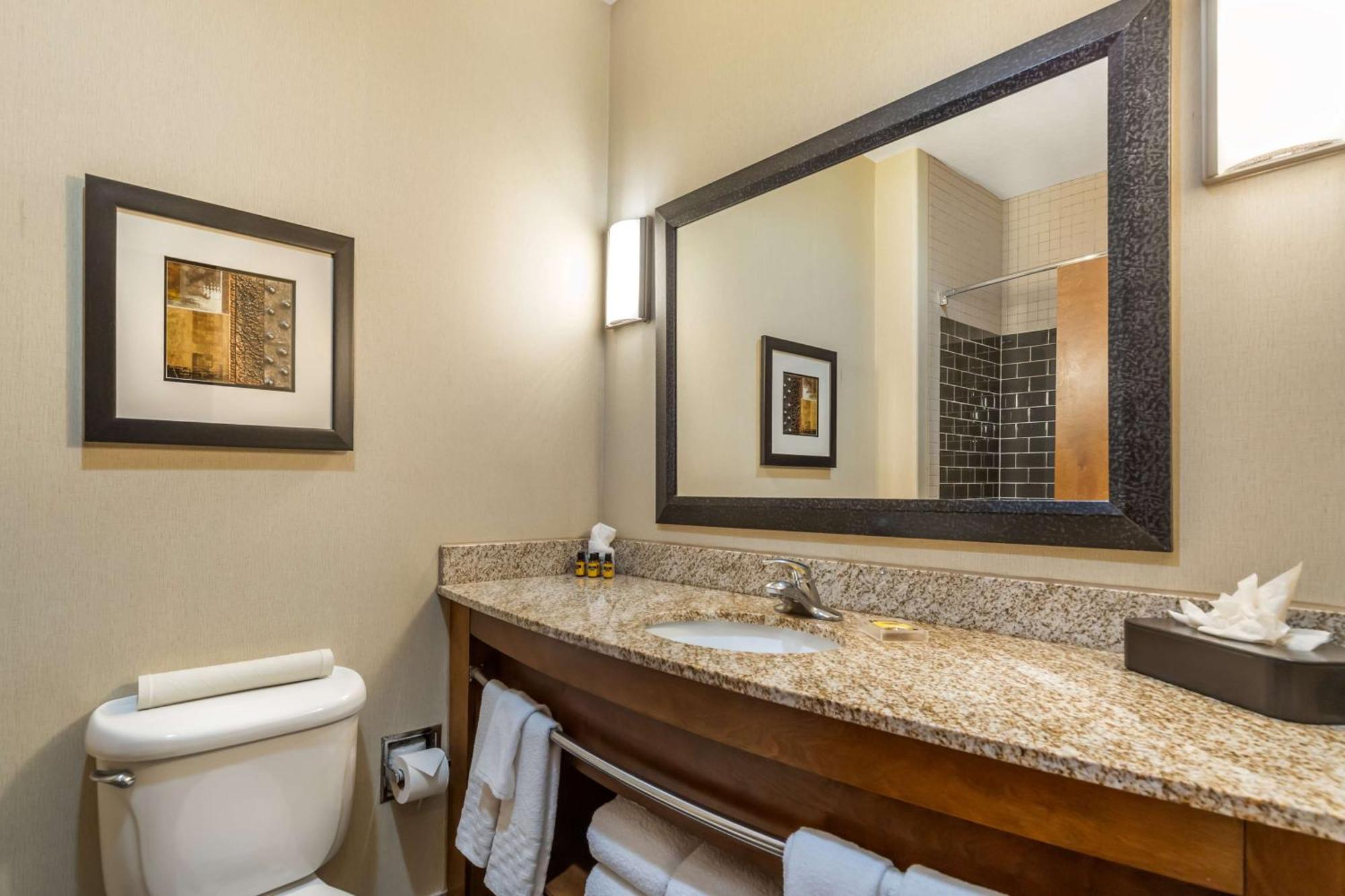 Best Western Plus Lackland Hotel And Suites. San Antonio Exterior photo