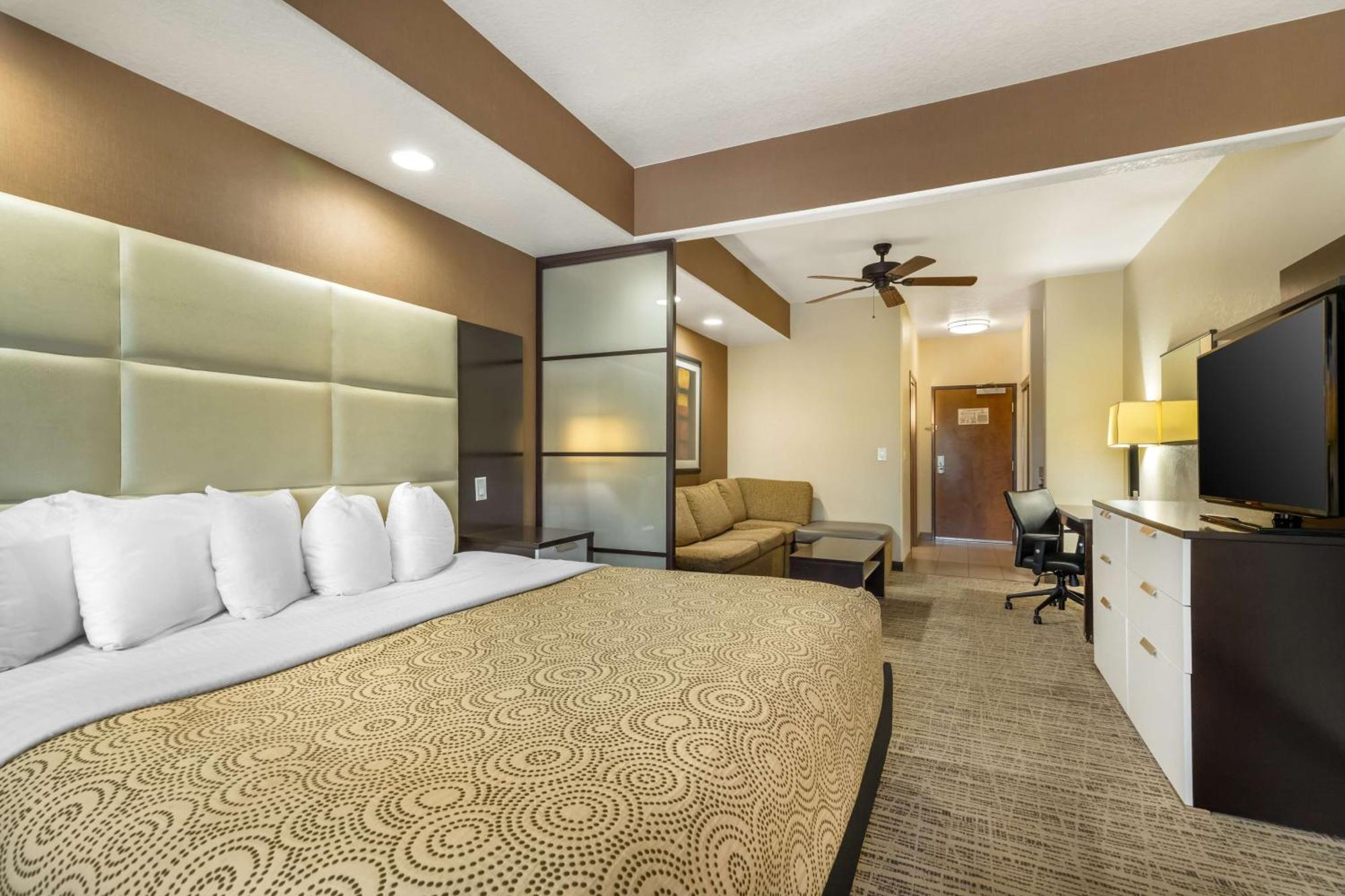 Best Western Plus Lackland Hotel And Suites. San Antonio Exterior photo