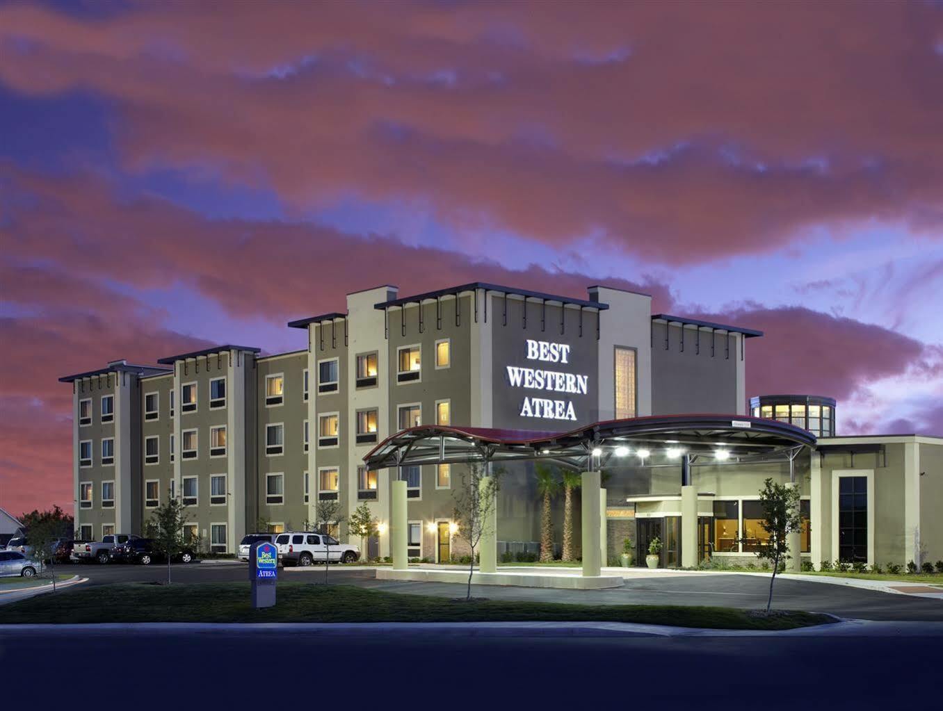 Best Western Plus Lackland Hotel And Suites. San Antonio Exterior photo